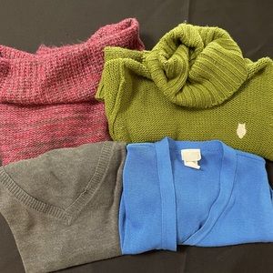 LAST CHANCE SALE! 🌸 Sweaters bundle